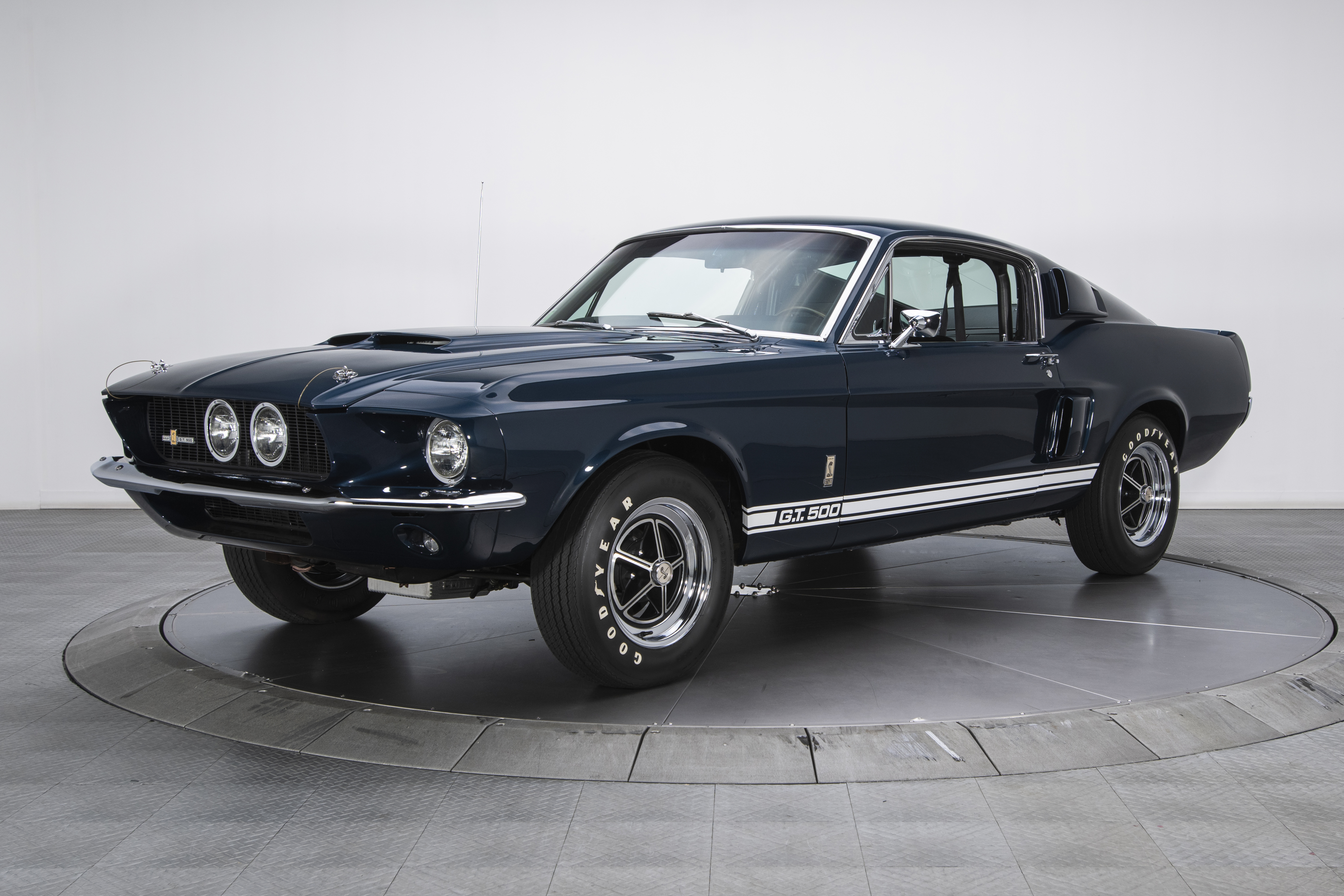 1963\"シボレーコルベットスティング & 1967 \" シェルビーGT-500 1963 シボレーコルベットスティング & 1967 シェルビーGT-500